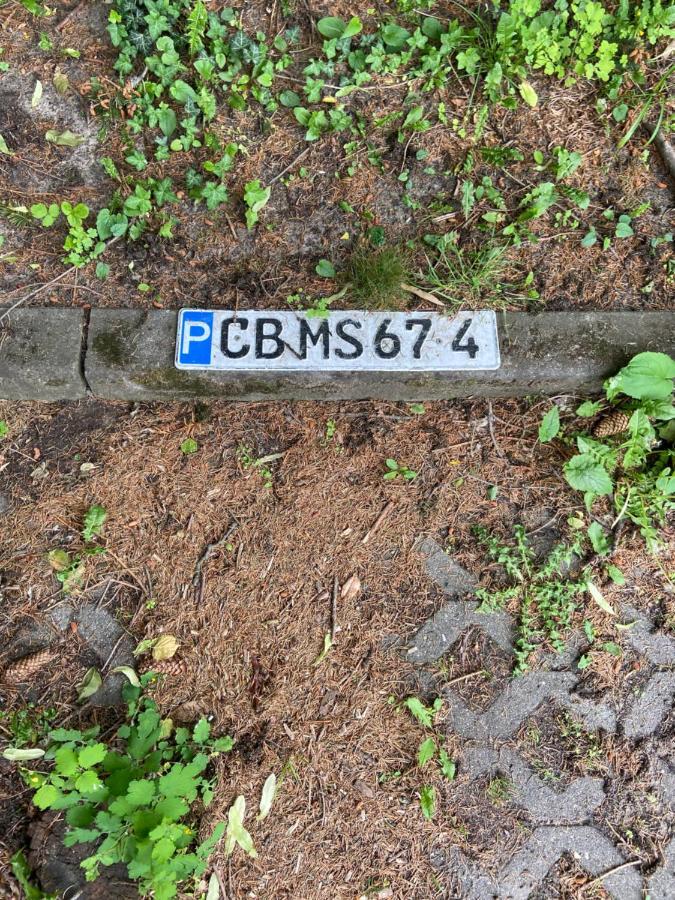 Schoene Ferienwohnung Mit Kostenlosem Parkplatz Κότμπους Εξωτερικό φωτογραφία